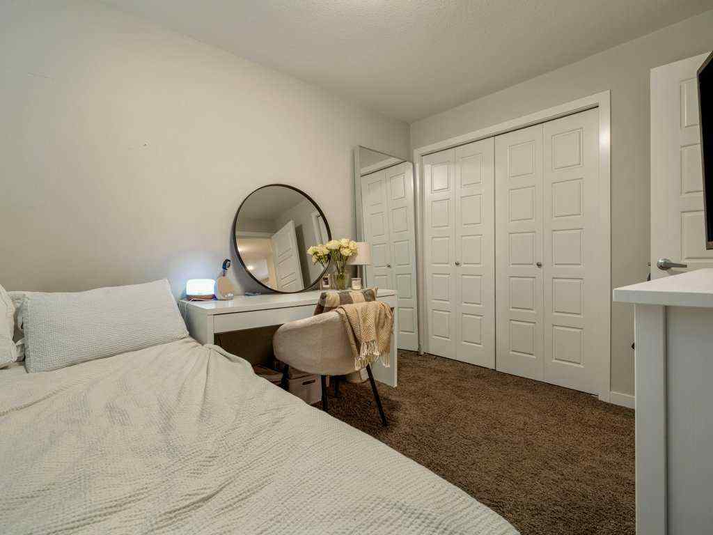 MLS® A2268493 - 10 Riverglen Link W in Riverstone Lethbridge, Residential