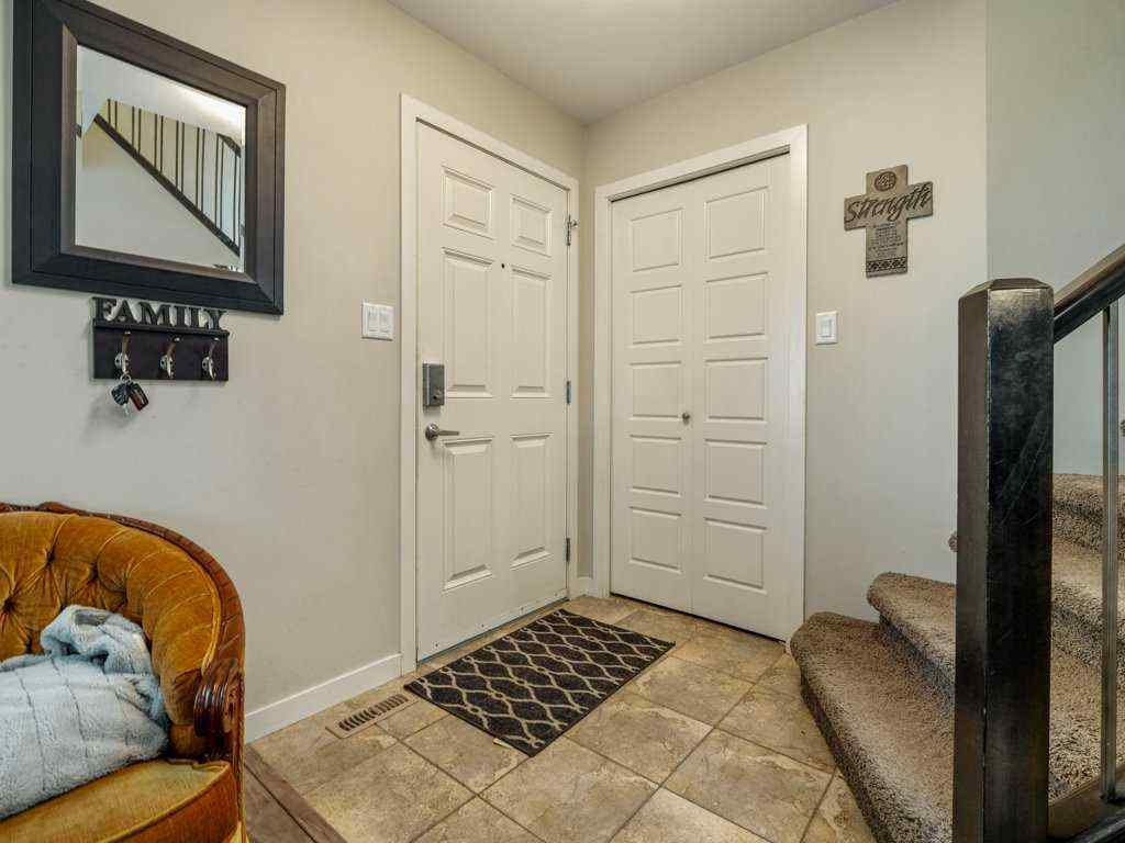 MLS® A2268493 - 10 Riverglen Link W in Riverstone Lethbridge, Residential