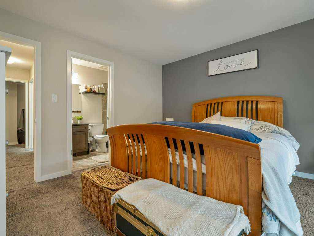 MLS® A2268493 - 10 Riverglen Link W in Riverstone Lethbridge, Residential