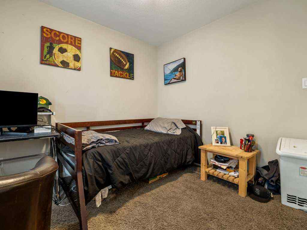 MLS® A2268493 - 10 Riverglen Link W in Riverstone Lethbridge, Residential