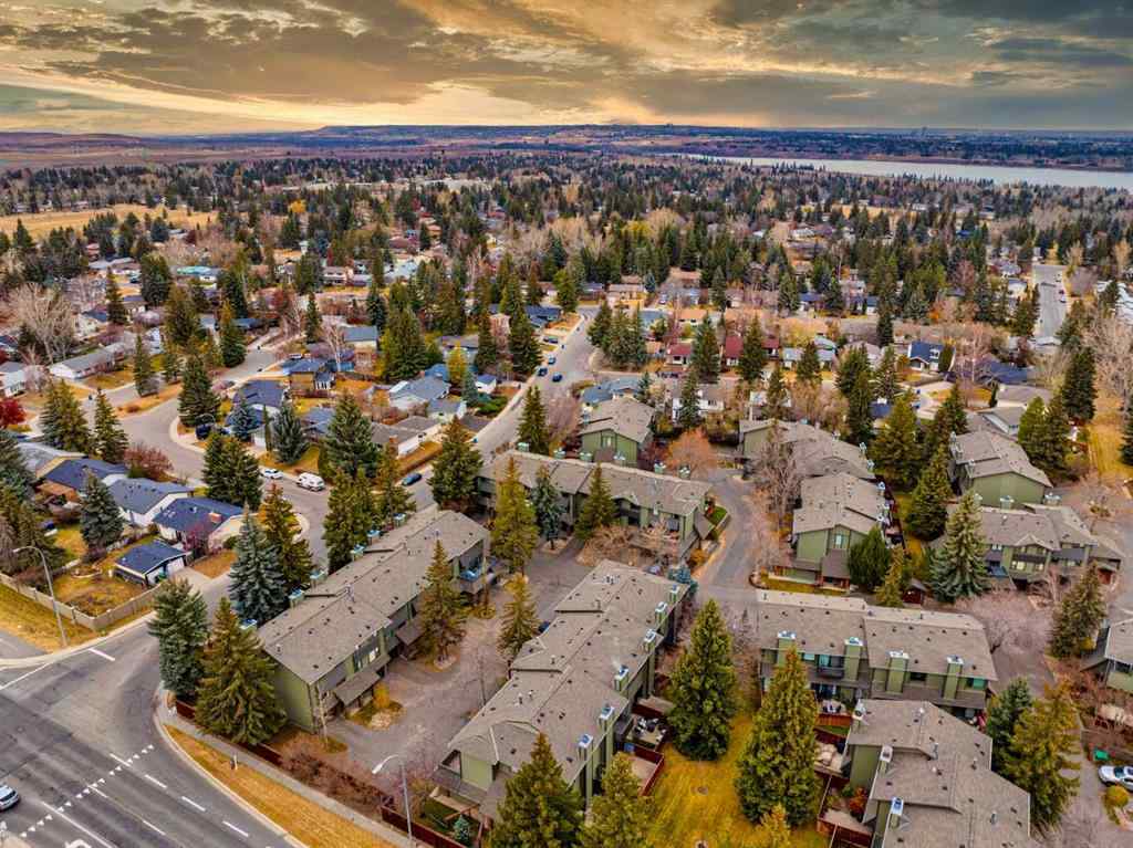 MLS&reg; # A2268494 - Unit #54 10030 Oakmoor Way SW in Oakridge Calgary, Residential Open Houses