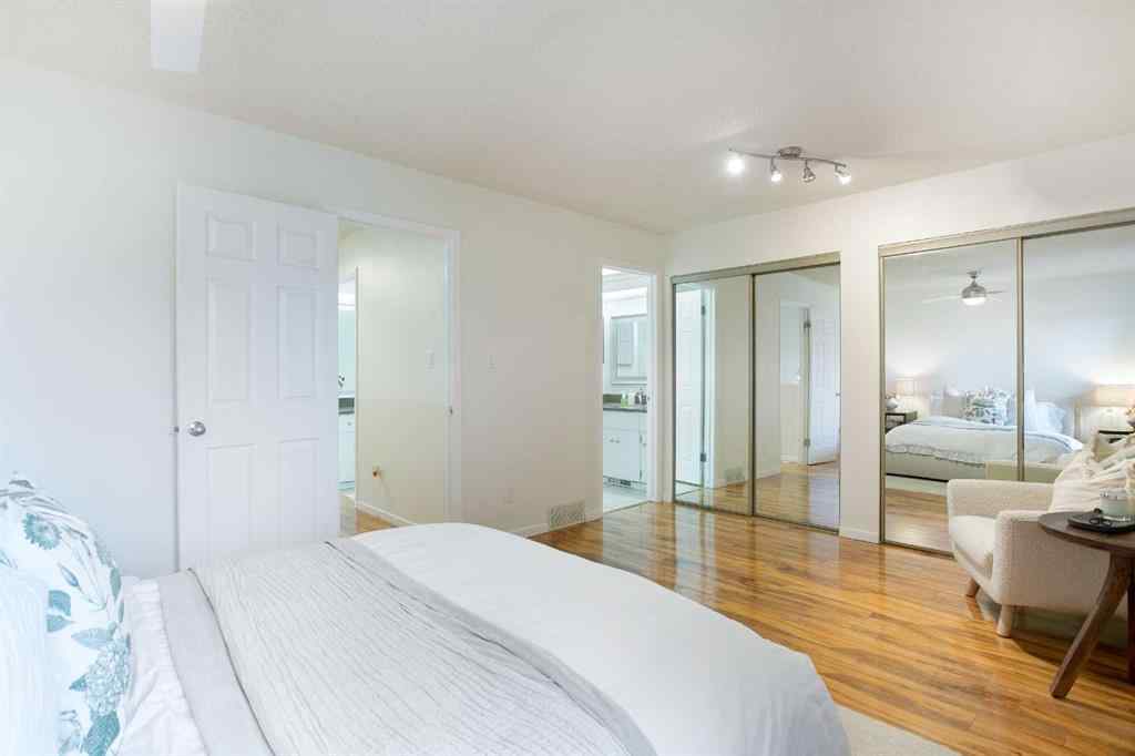 MLS&reg; # A2268494 - Unit #54 10030 Oakmoor Way SW in Oakridge Calgary, Residential Open Houses