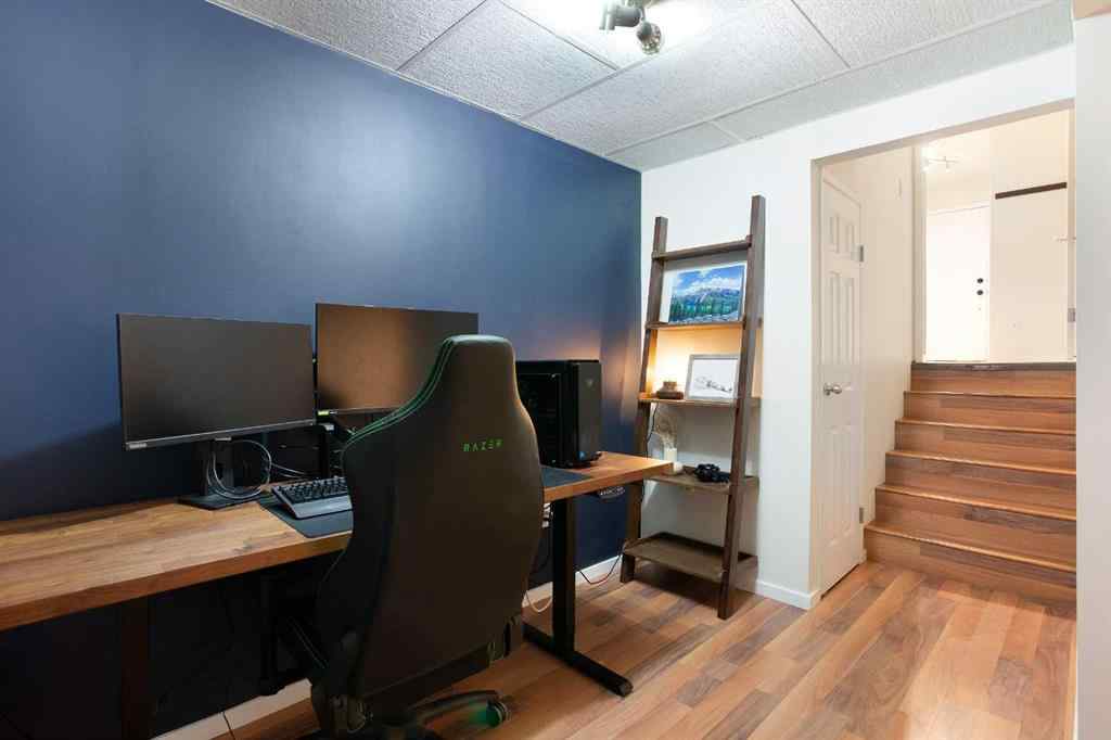 MLS&reg; # A2268494 - Unit #54 10030 Oakmoor Way SW in Oakridge Calgary, Residential Open Houses