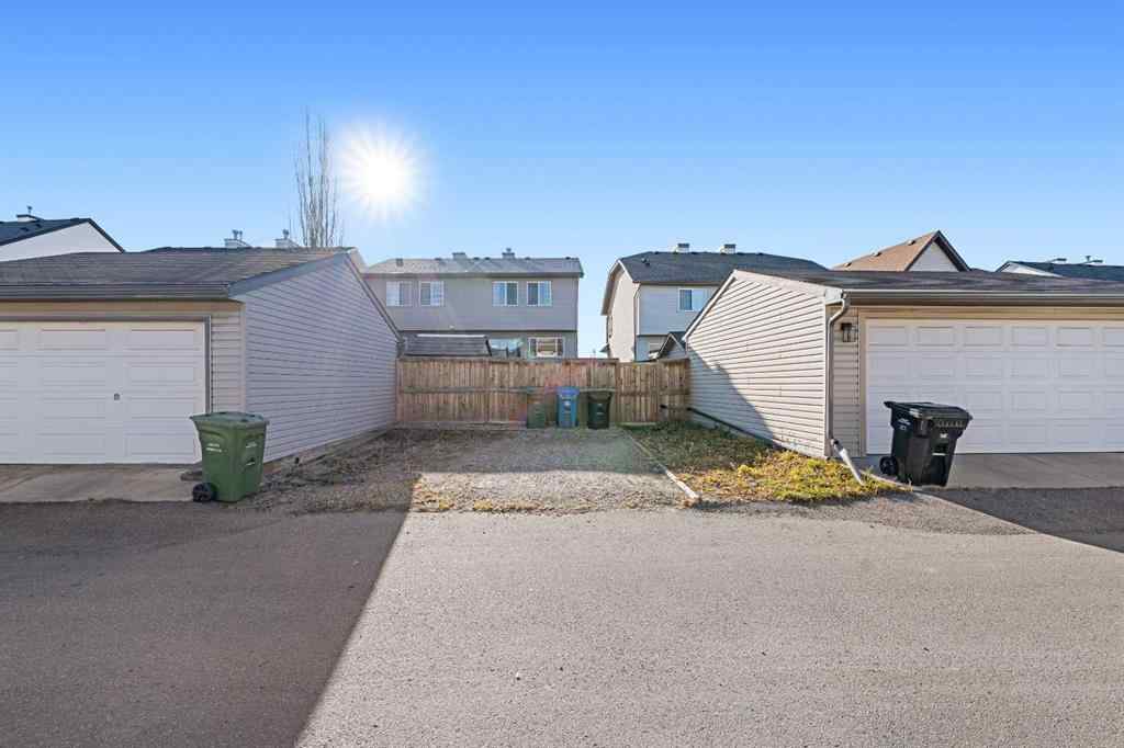 MLS® A2268495 - 208 Elgin Meadows View SE in McKenzie Towne Calgary, Residential