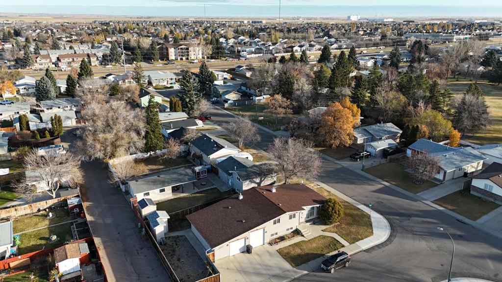 MLS® A2268497 - 1911 24 Avenue N in Winston Churchill Lethbridge, Residential
