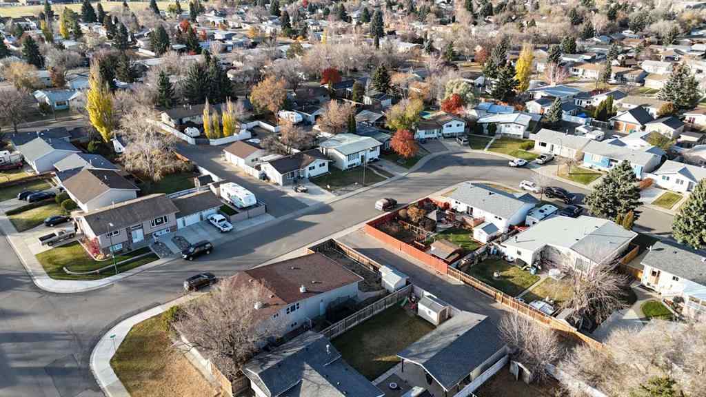 MLS® A2268497 - 1911 24 Avenue N in Winston Churchill Lethbridge, Residential