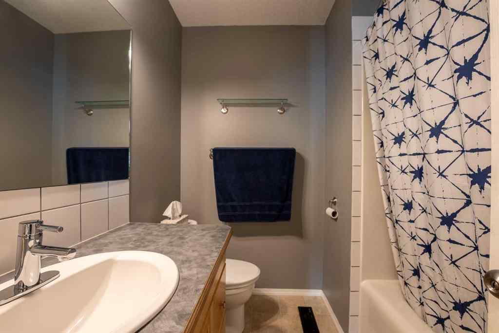 MLS® A2268497 - 1911 24 Avenue N in Winston Churchill Lethbridge, Residential