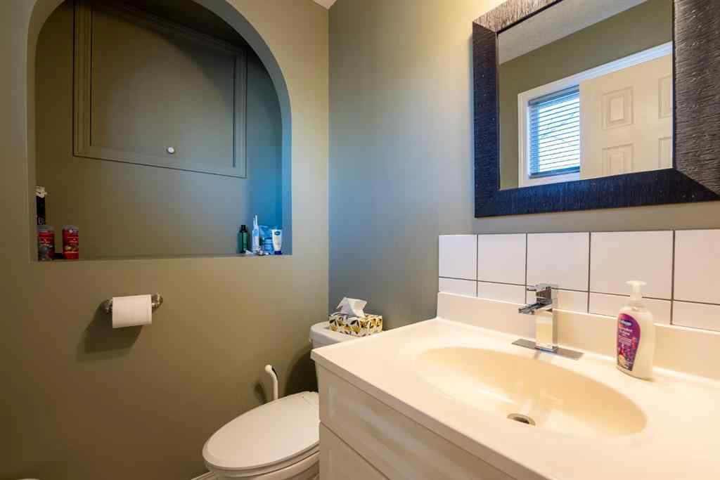 MLS® A2268497 - 1911 24 Avenue N in Winston Churchill Lethbridge, Residential