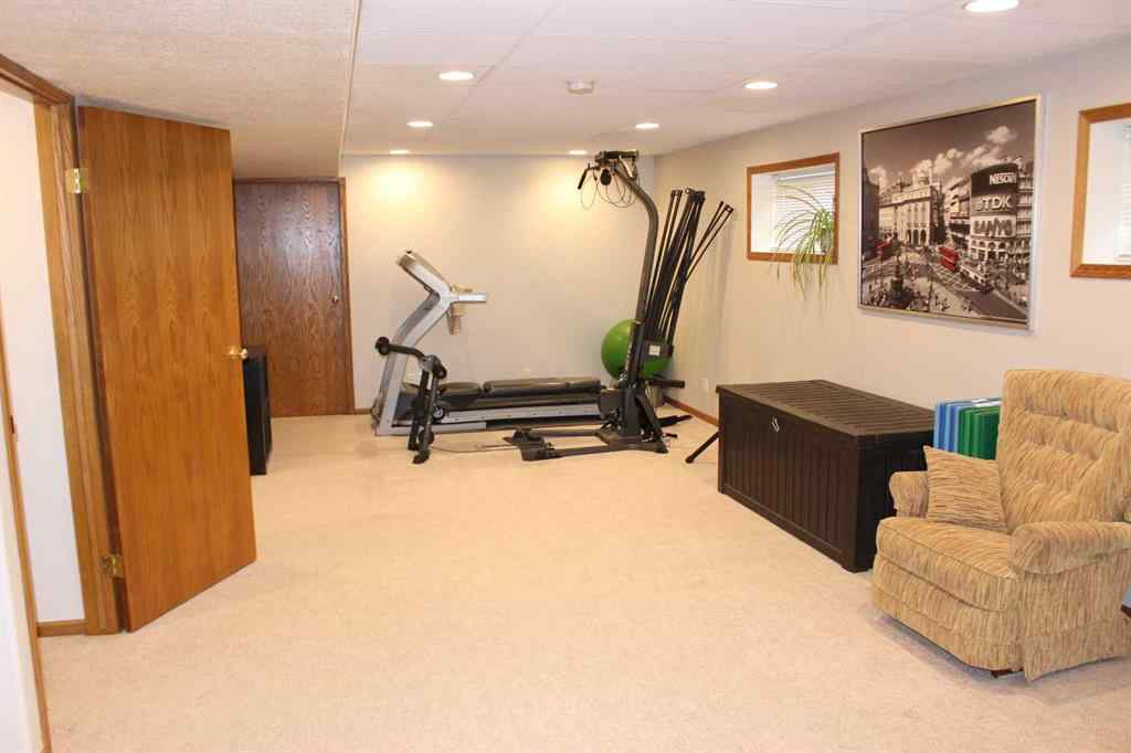 MLS® A2268501 - 636 Maple Place  in NONE Picture Butte, Residential