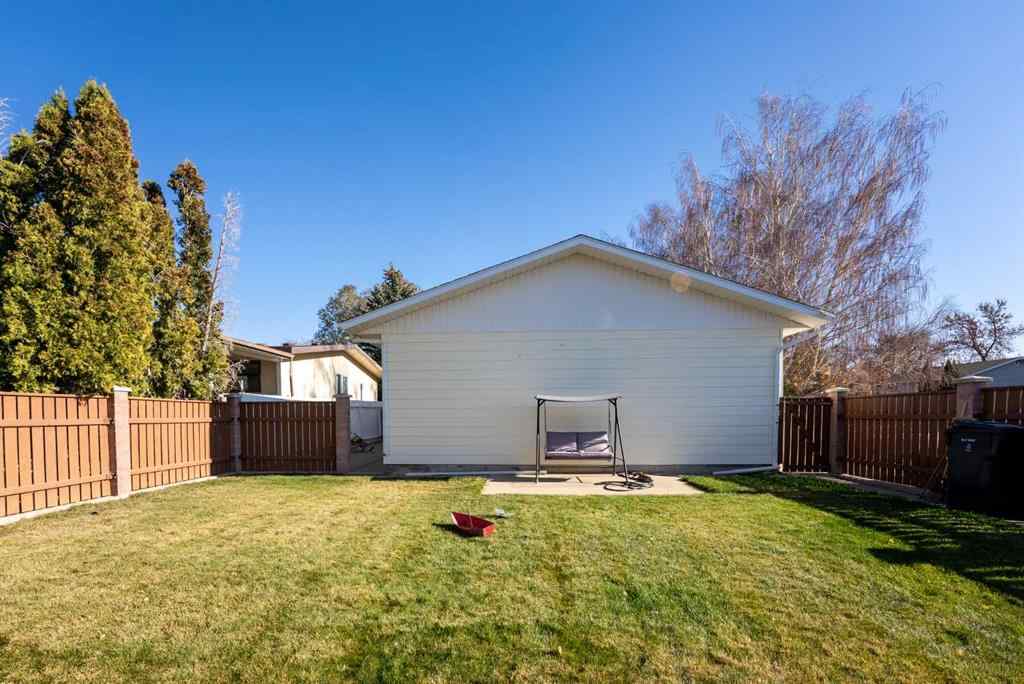 MLS® A2268503 - 1515 20 Avenue N in Winston Churchill Lethbridge, Residential