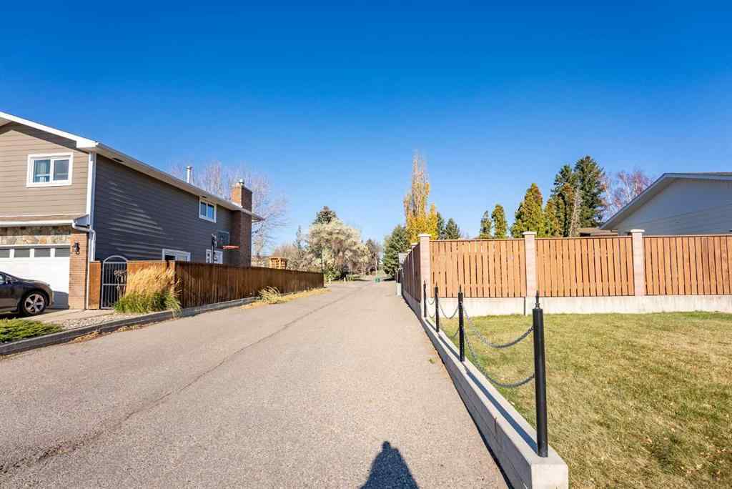 MLS® A2268503 - 1515 20 Avenue N in Winston Churchill Lethbridge, Residential