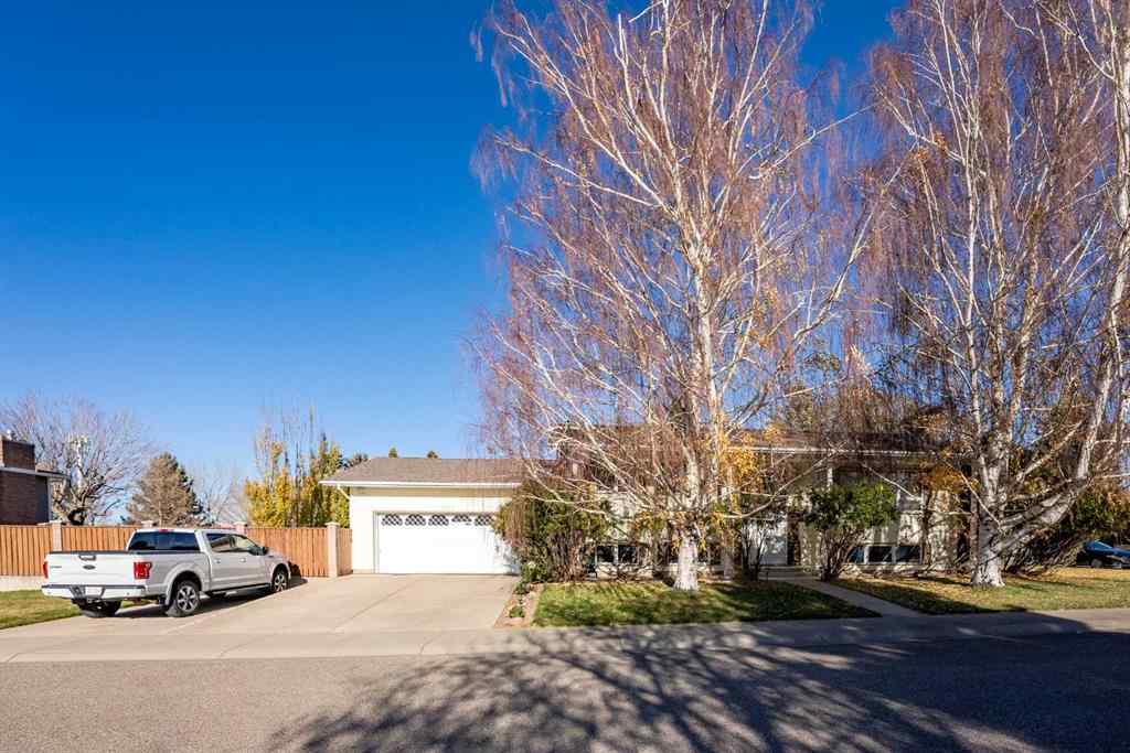 MLS® A2268503 - 1515 20 Avenue N in Winston Churchill Lethbridge, Residential