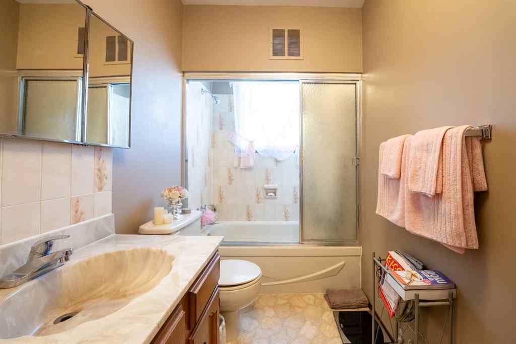 MLS® A2268503 - 1515 20 Avenue N in Winston Churchill Lethbridge, Residential