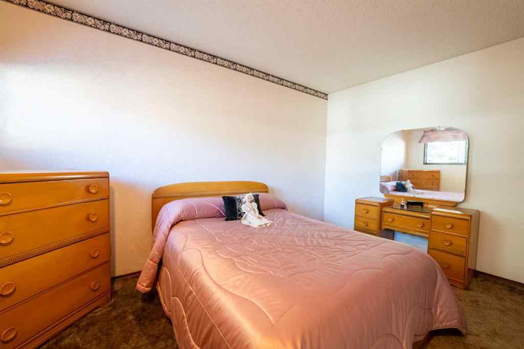 MLS® A2268503 - 1515 20 Avenue N in Winston Churchill Lethbridge, Residential