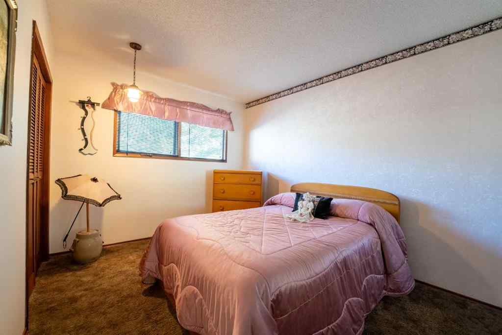 MLS® A2268503 - 1515 20 Avenue N in Winston Churchill Lethbridge, Residential