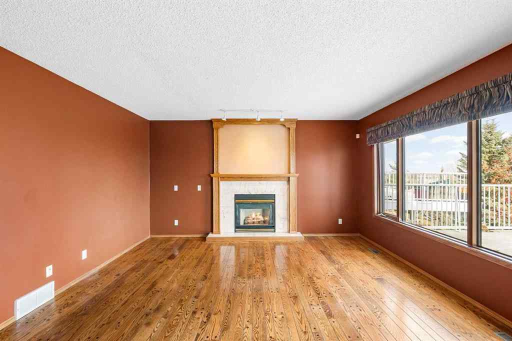 MLS® A2268510 - 201 Signature Way SW in Signal Hill Calgary, Residential