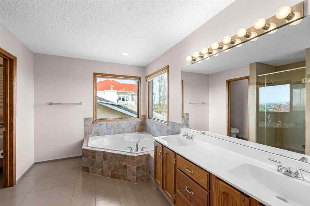 MLS® A2268510 - 201 Signature Way SW in Signal Hill Calgary, Residential