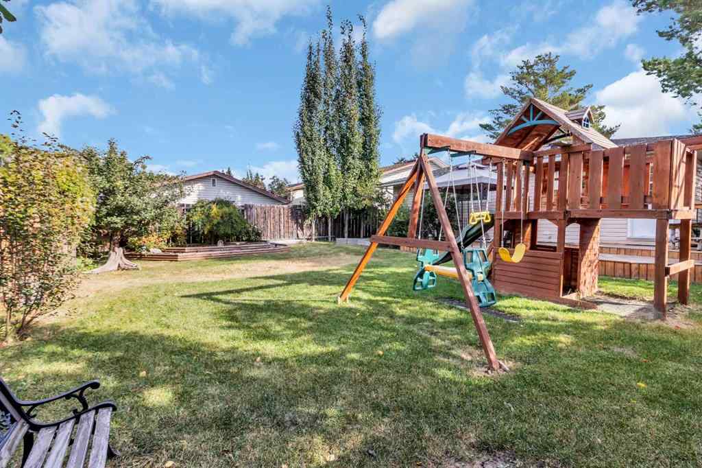 MLS® A2268511 - 968 Bracewood Rise SW in Braeside Calgary, Residential