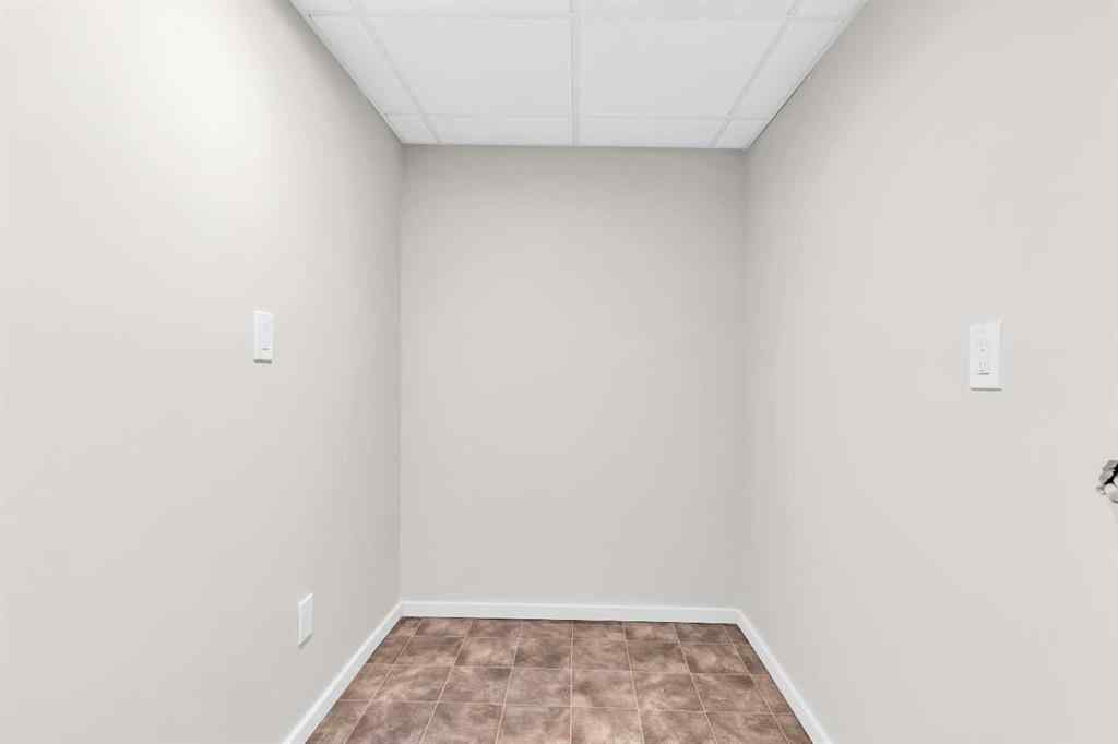 MLS® A2268511 - 968 Bracewood Rise SW in Braeside Calgary, Residential