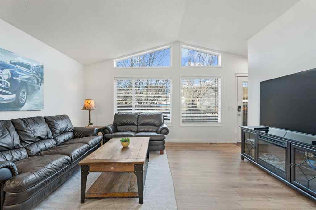 MLS&reg; # A2268521 - 139 Auburn Bay Heights SE in Auburn Bay Calgary, Residential Open Houses