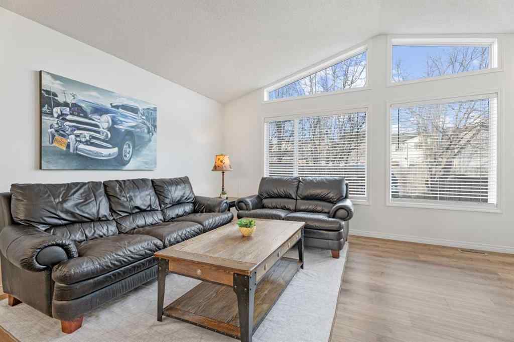 MLS&reg; # A2268521 - 139 Auburn Bay Heights SE in Auburn Bay Calgary, Residential Open Houses