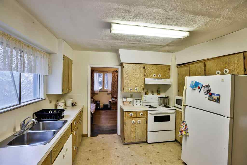 MLS® A2268530 - 217 1 Street N in NONE Lomond, Residential