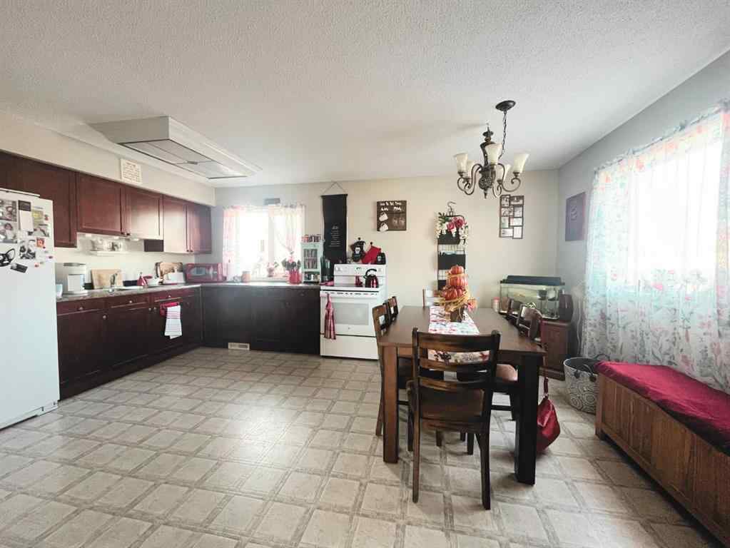 MLS® A2268531 - Unit #100 305 5 Street  in NONE Wainwright, Residential