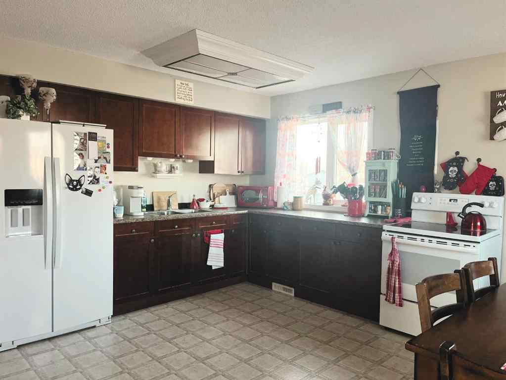 MLS® A2268531 - Unit #100 305 5 Street  in NONE Wainwright, Residential