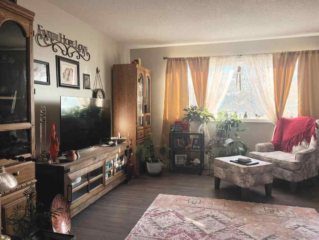 MLS® A2268531 - Unit #100 305 5 Street  in NONE Wainwright, Residential