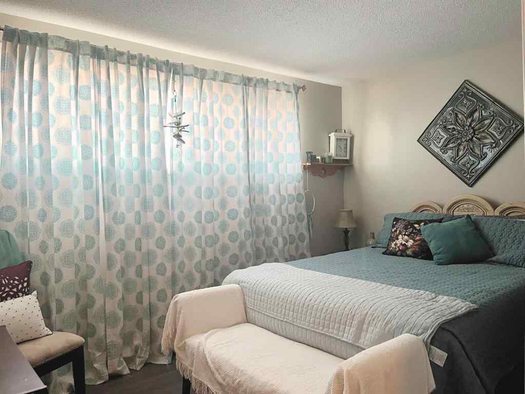 MLS® A2268531 - Unit #100 305 5 Street  in NONE Wainwright, Residential