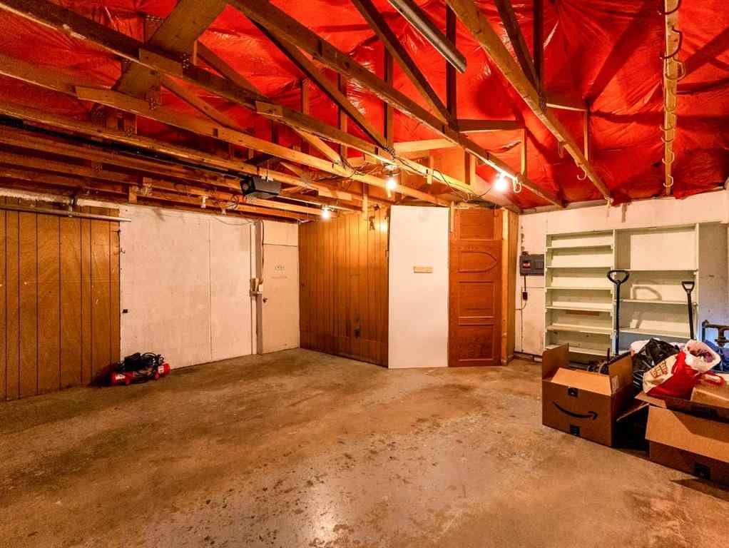 MLS® A2268535 - 267 11 Street NE in Northeast Crescent Heights Medicine Hat, Residential