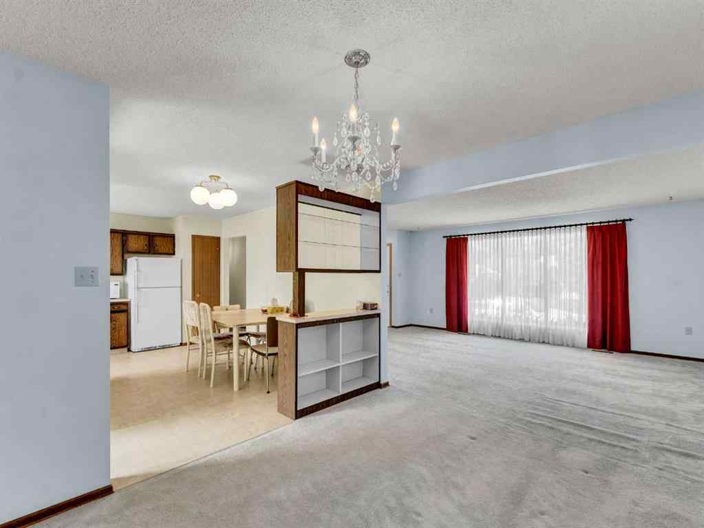 MLS® A2268535 - 267 11 Street NE in Northeast Crescent Heights Medicine Hat, Residential