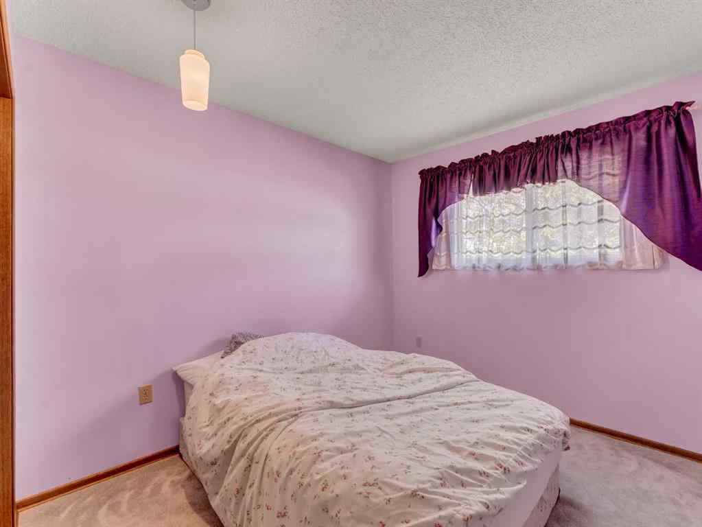 MLS® A2268535 - 267 11 Street NE in Northeast Crescent Heights Medicine Hat, Residential