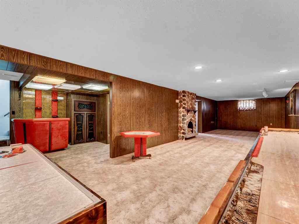 MLS® A2268535 - 267 11 Street NE in Northeast Crescent Heights Medicine Hat, Residential