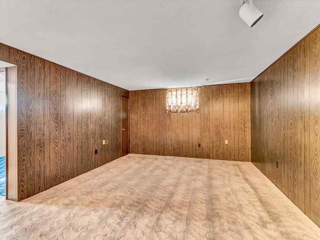 MLS® A2268535 - 267 11 Street NE in Northeast Crescent Heights Medicine Hat, Residential