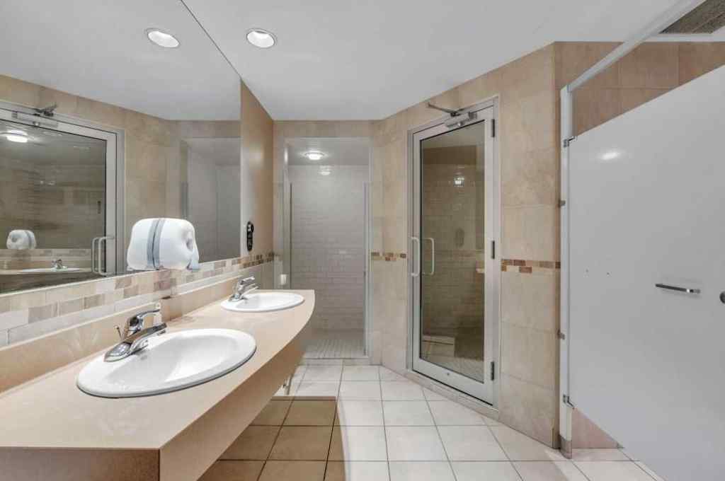 MLS® A2268538 - Unit #815 738 3 Avenue SW in Eau Claire Calgary, Residential