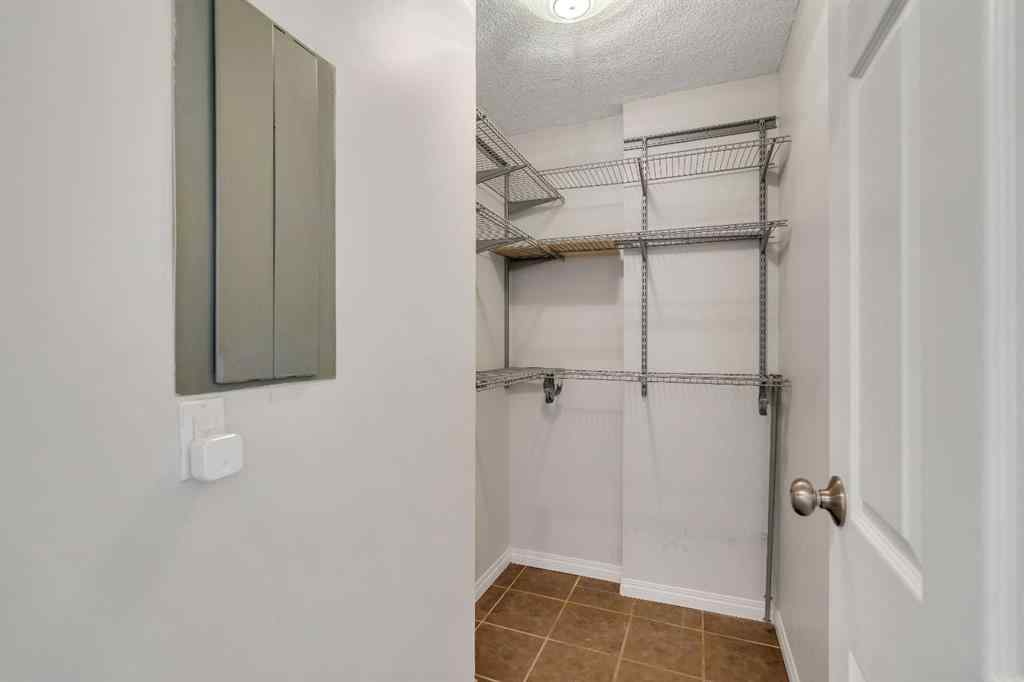 MLS® A2268538 - Unit #815 738 3 Avenue SW in Eau Claire Calgary, Residential