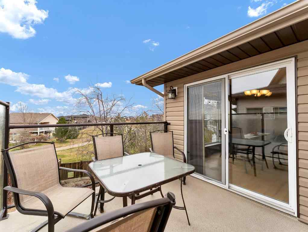 MLS® A2268540 - 264 Sierra Road SW in SW Southridge Medicine Hat, Residential