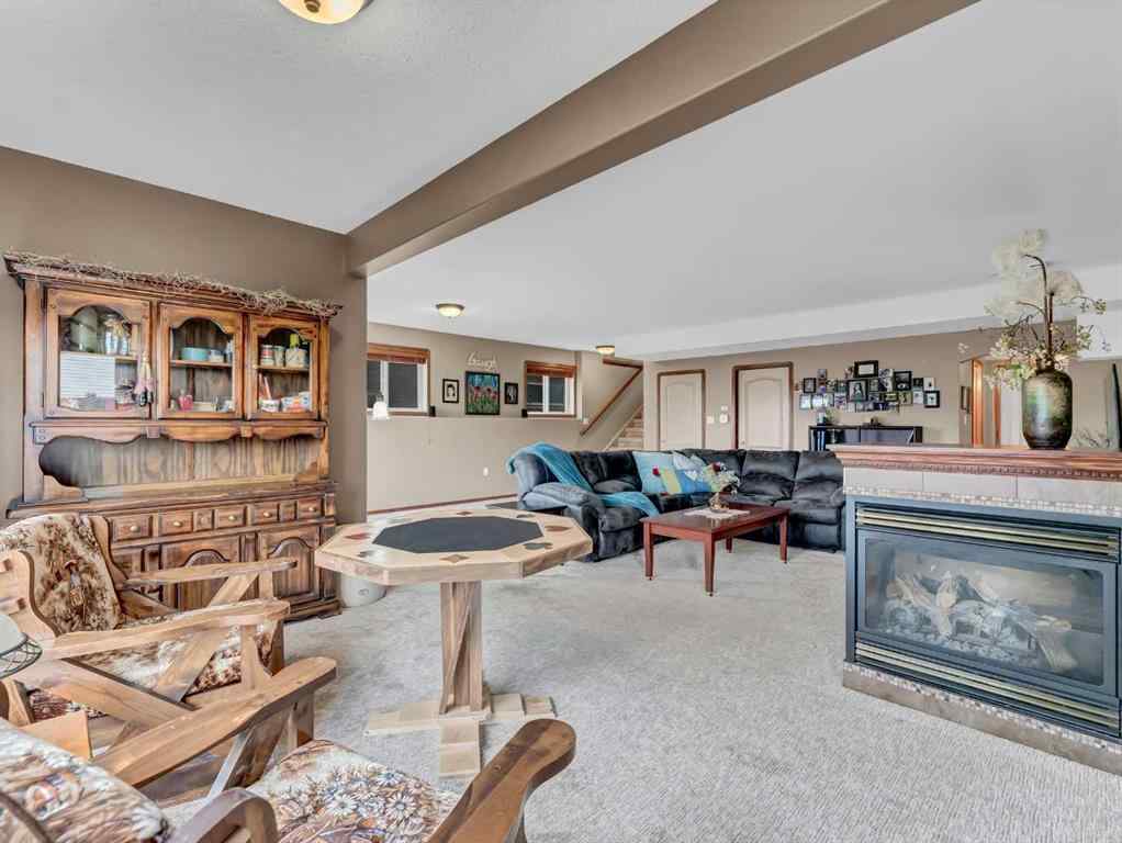 MLS® A2268540 - 264 Sierra Road SW in SW Southridge Medicine Hat, Residential