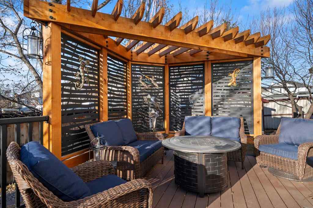 MLS® A2268548 - 232 Oakmere Place  in Westmere Chestermere, Residential