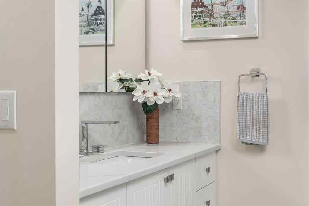 MLS® A2268548 - 232 Oakmere Place  in Westmere Chestermere, Residential