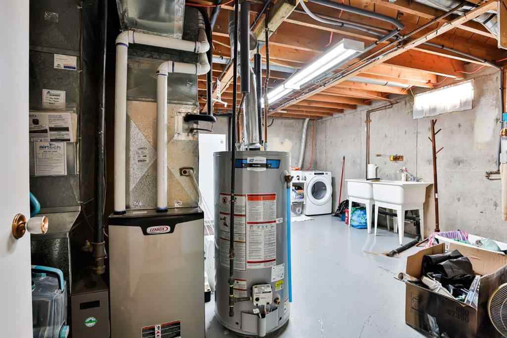 MLS® A2268551 - 1517 14 Avenue N in Winston Churchill Lethbridge, Residential