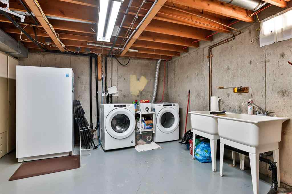 MLS® A2268551 - 1517 14 Avenue N in Winston Churchill Lethbridge, Residential