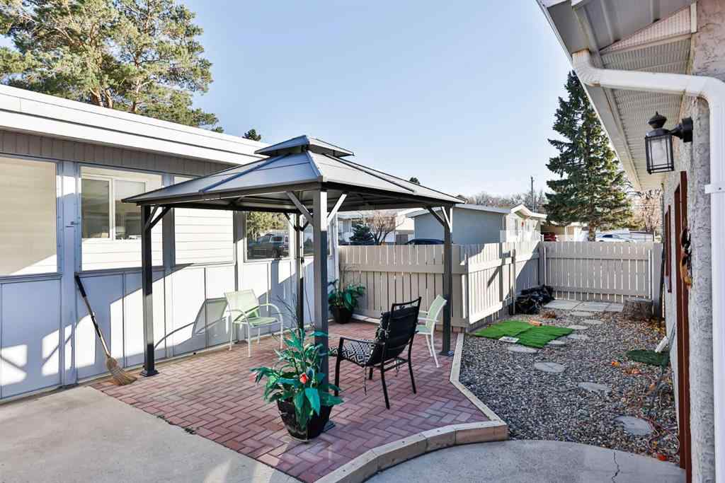 MLS® A2268551 - 1517 14 Avenue N in Winston Churchill Lethbridge, Residential