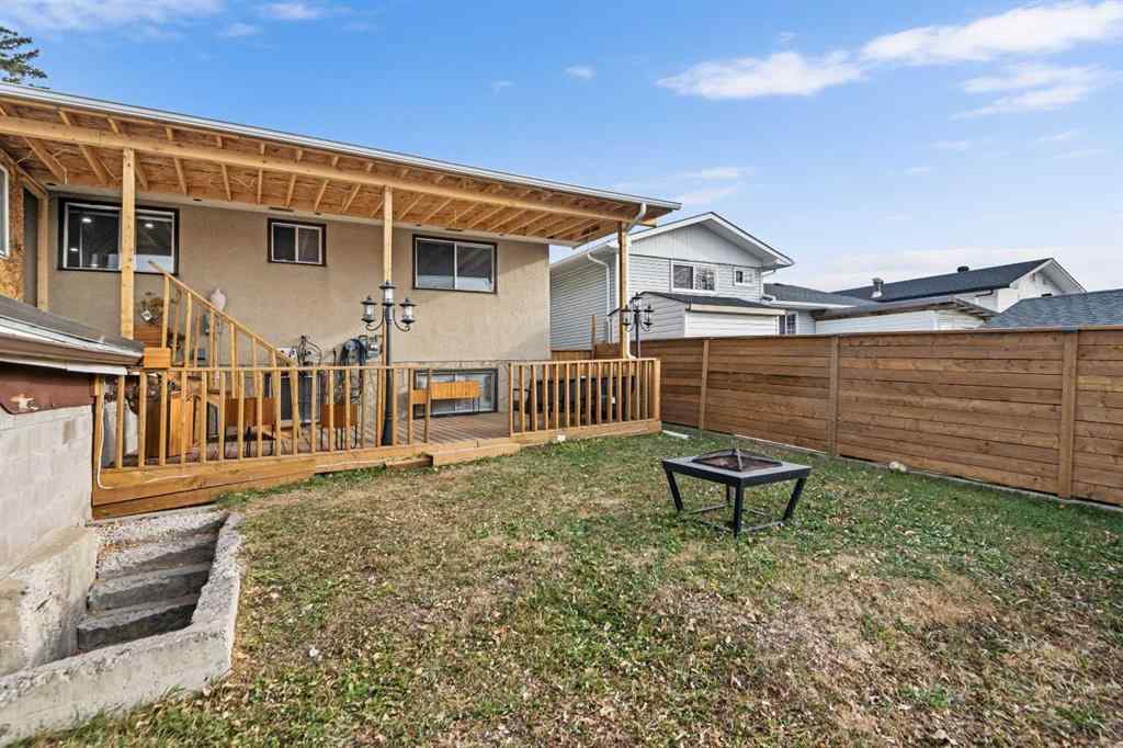 MLS® A2268555 - 255 Rundleridge Drive NE in Rundle Calgary, Residential