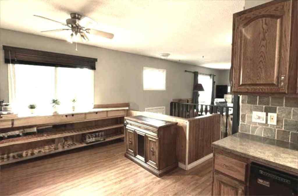 MLS® A2268556 - 7421 98B Street  in North End Peace River, Residential