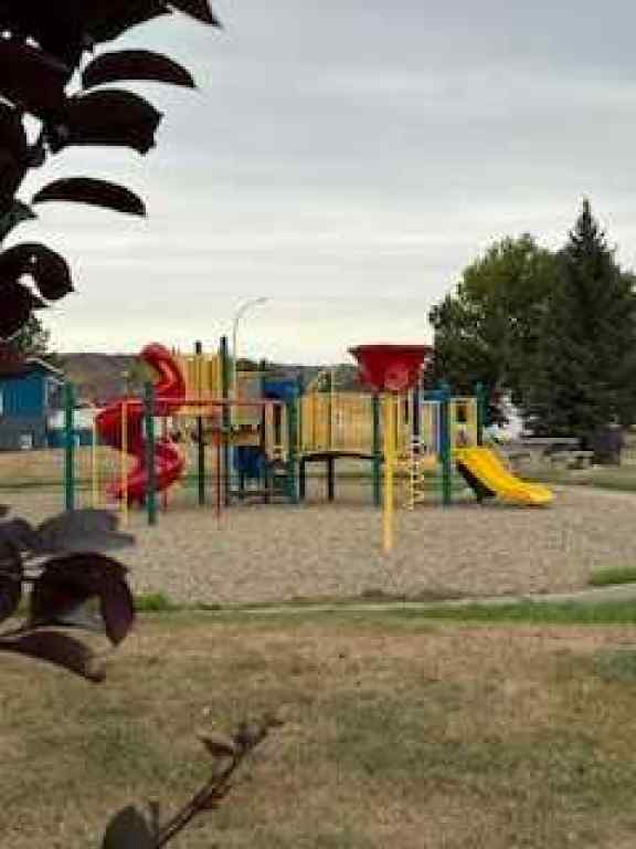 MLS&reg; # A2268556 - 7421 98B Street  in North End Peace River, Residential Open Houses