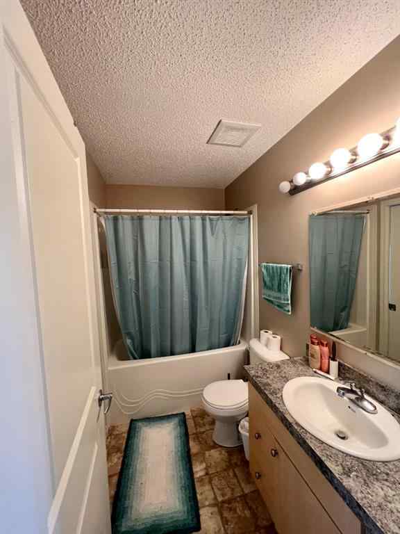 MLS® A2268558 - 4829 53 Avenue  in NONE Valleyview, Residential