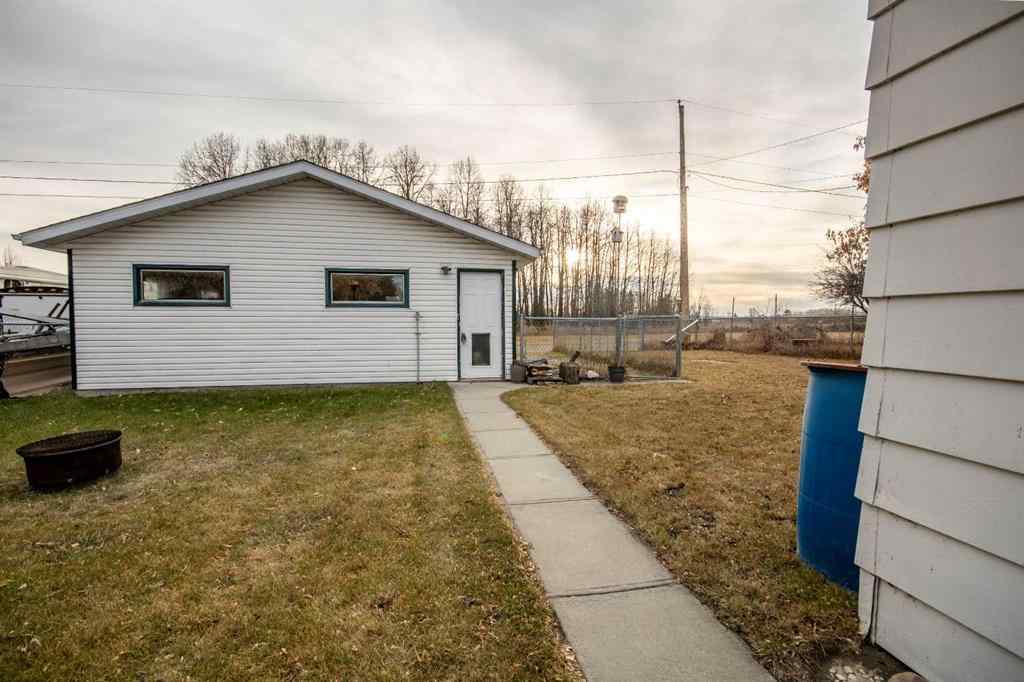 MLS® A2268560 - 216 5 Street NW in NONE Sundre, Residential