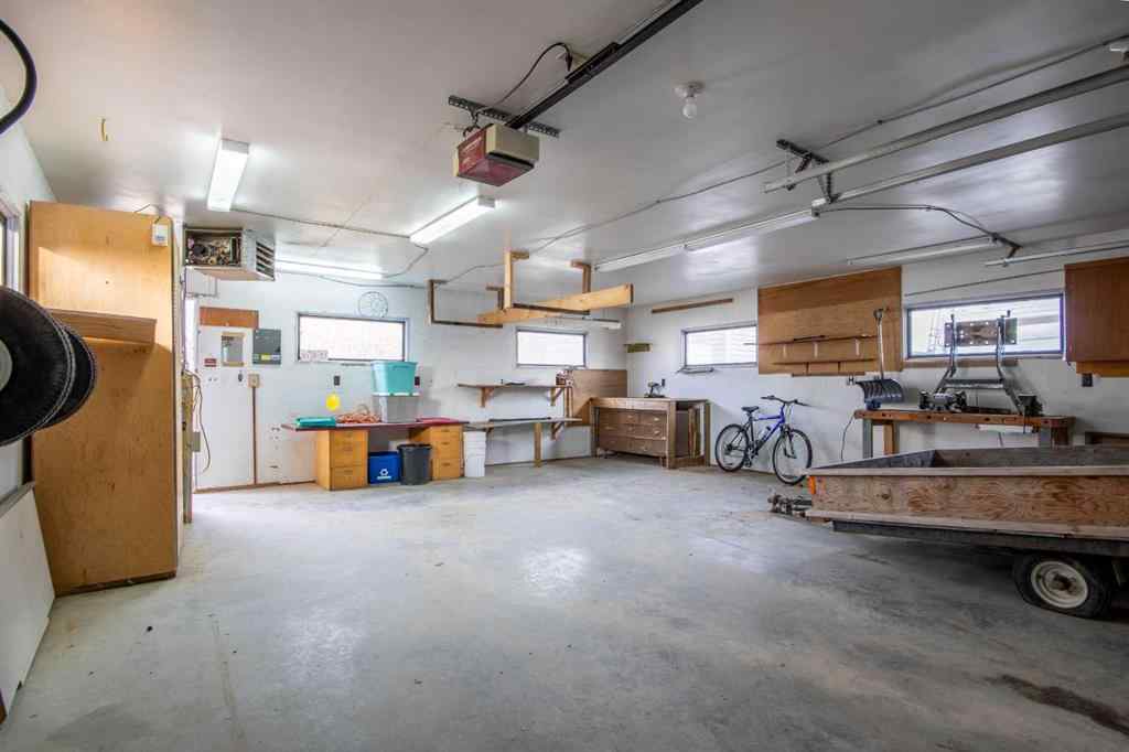 MLS® A2268560 - 216 5 Street NW in NONE Sundre, Residential